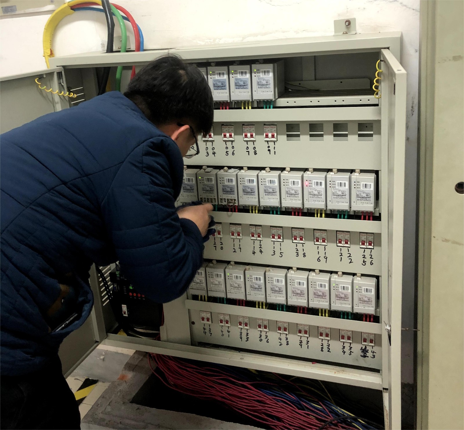 4夜間緊急臨時送電.jpg